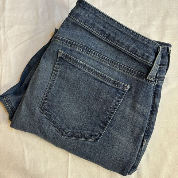 Chico's Denim - Chico's 2.5 12 So Slimming Girlfriend Straight Leg Stretch Jeans Medium Wash